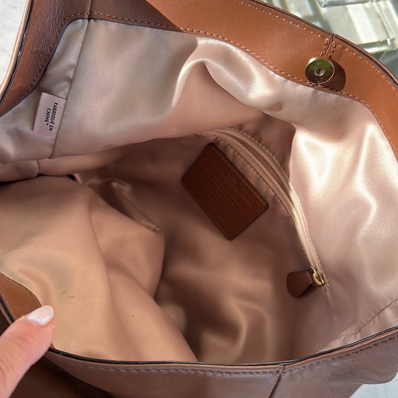 Coach Handbag - Picture 4 of 7